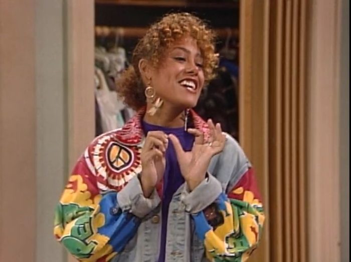 Cast-of-A-Different-Worlds-Most-Stylish-Looks-30-700x523